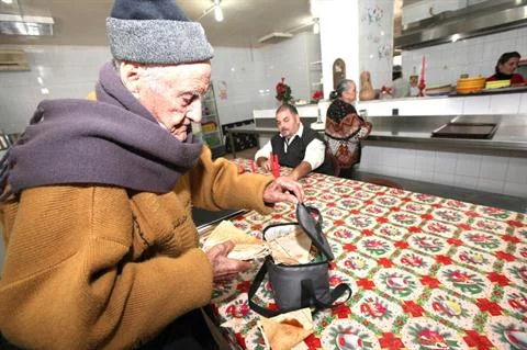 Many Lebanese elderly socially isolated