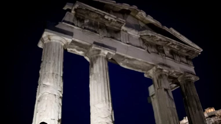 If all societies eventually crumble, could Lebanon be next?