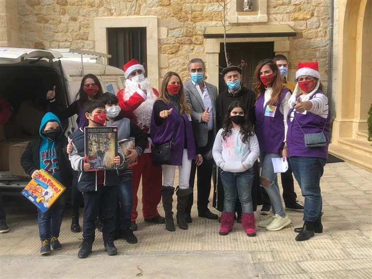 Gifts & food parcels distribution!