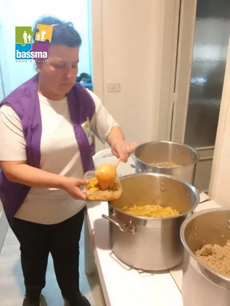 Food Aid: Parcels & Cooked Meals